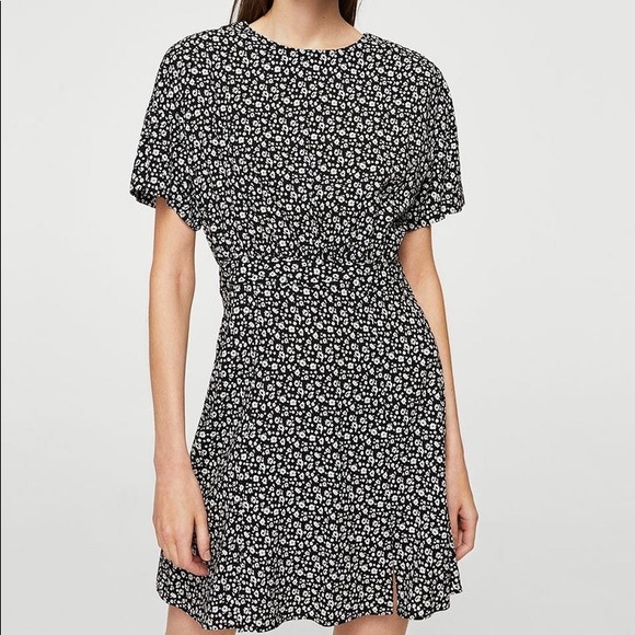 Mango Dresses & Skirts - 🌸Mango☘️Floral Dress